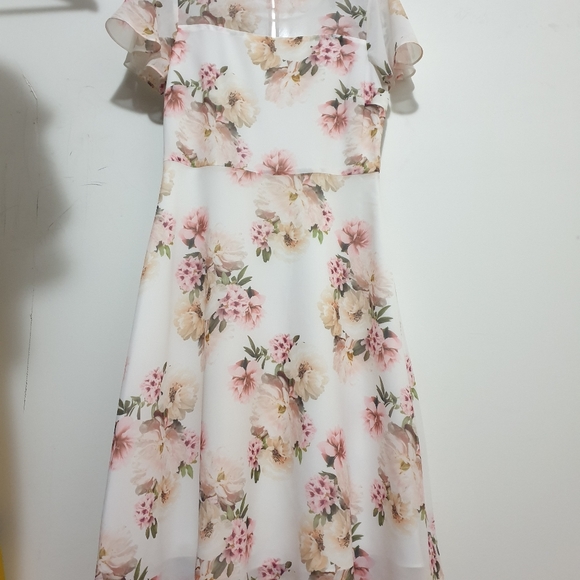 Size 8 dress - Picture 3 of 5